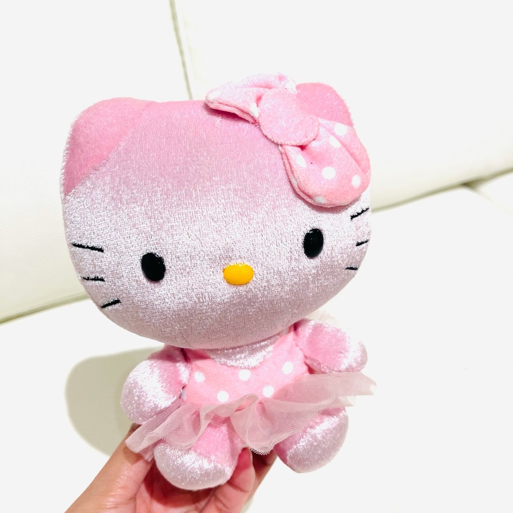 Hellokitty Plush - image 1
